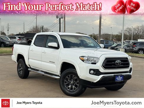 Used 2021 Toyota Tacoma SR5 w/ Technology Package image 1