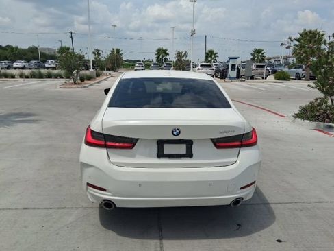 Used 2024 BMW 330i Sedan w/ Convenience Package RWD image 5