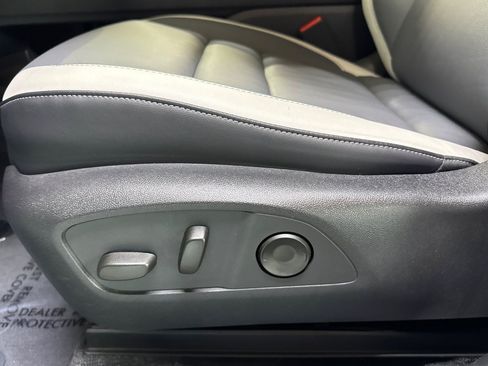 Used 2024 Honda Prologue Touring image 15