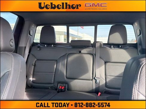 Used 2021 GMC Sierra 2500 Denali w/ Denali Black Diamond Edition image 18