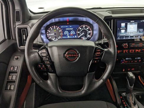 Used 2025 Nissan Frontier PRO-4X AWD/4WD image 11