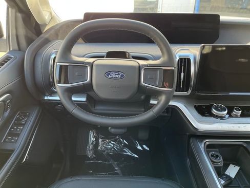New 2026 Ford Expedition Max Platinum w/ Driver's Package AWD/4WD image 14