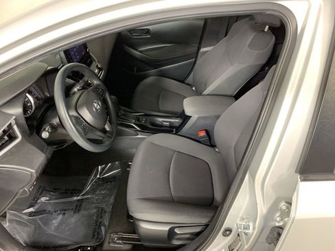 Used 2022 Toyota Corolla LE FWD image 22