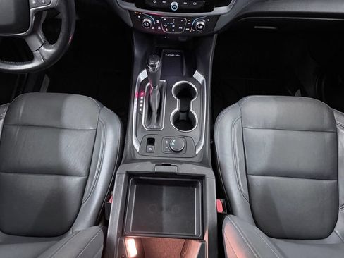Used 2019 Chevrolet Traverse Premier w/ Driver Confidence II Package FWD image 27