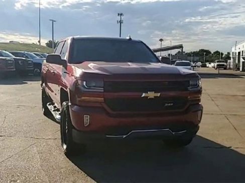 Certified 2018 Chevrolet Silverado 1500 LT w/ Texas Edition image 3