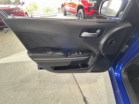 Used 2022 Dodge Charger SXT RWD image 24
