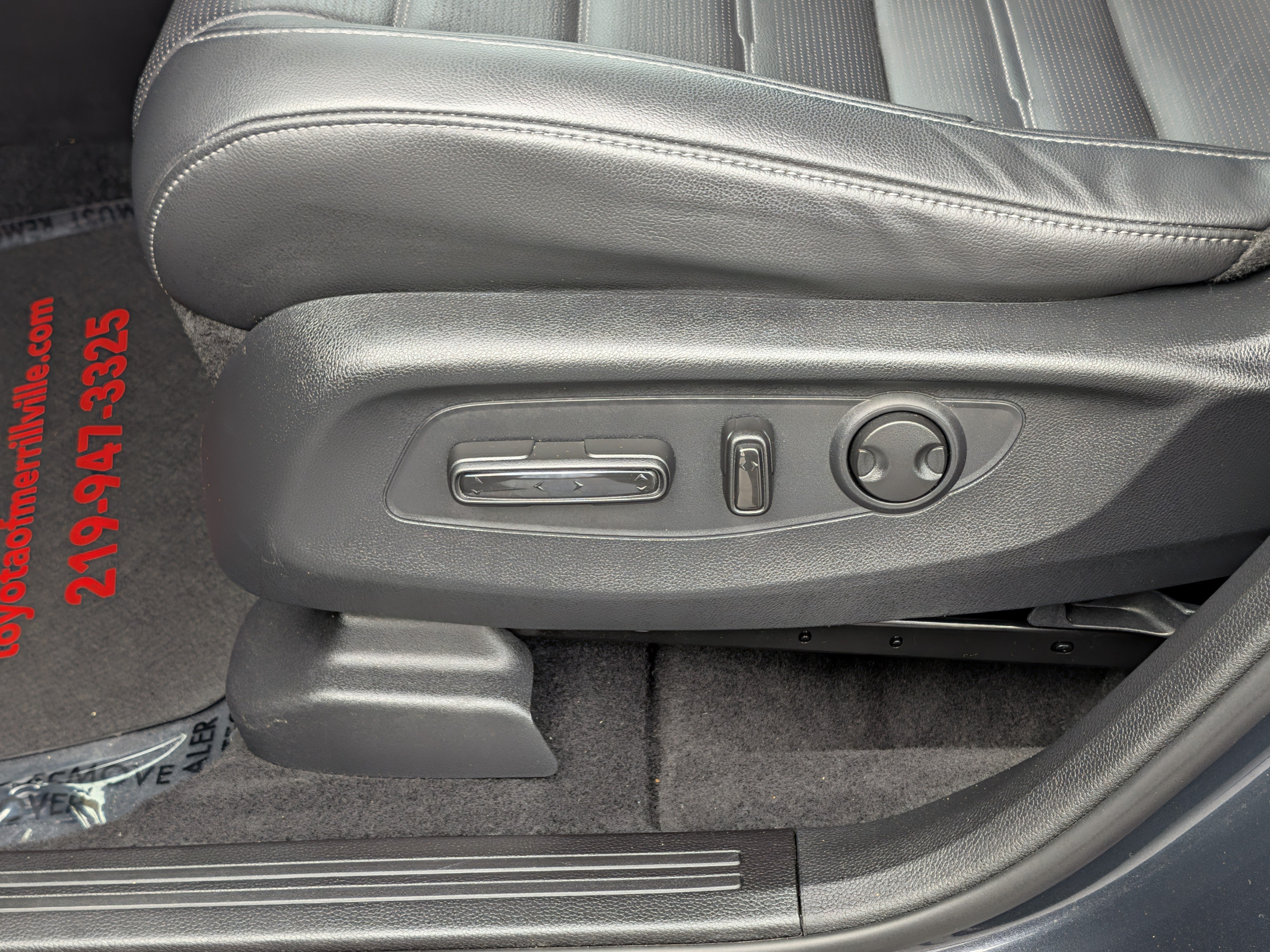 Used 2024 Honda CR-V EX-L image 12
