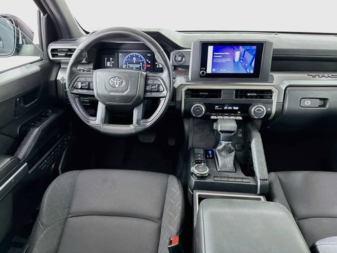 Certified 2025 Toyota Tacoma SR5 AWD/4WD image 21