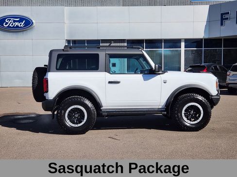 Used 2024 Ford Bronco Big Bend w/ Sasquatch Package image 3