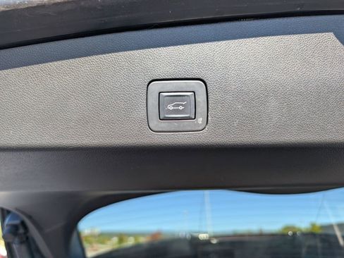 Used 2022 Buick Encore GX Select image 10