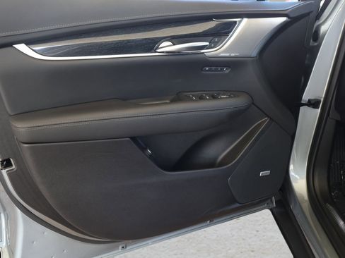 Certified 2023 Cadillac XT5 Premium Luxury w/ Technology Package image 10