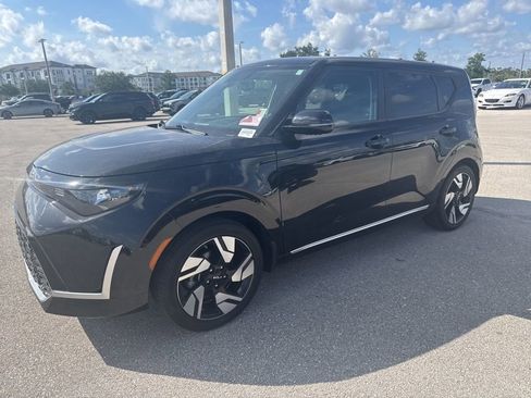 Certified 2023 Kia Soul GT-Line FWD image 12