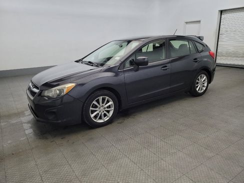 Used 2013 Subaru Impreza 2.0i Premium w/ All-Weather Pkg image 2