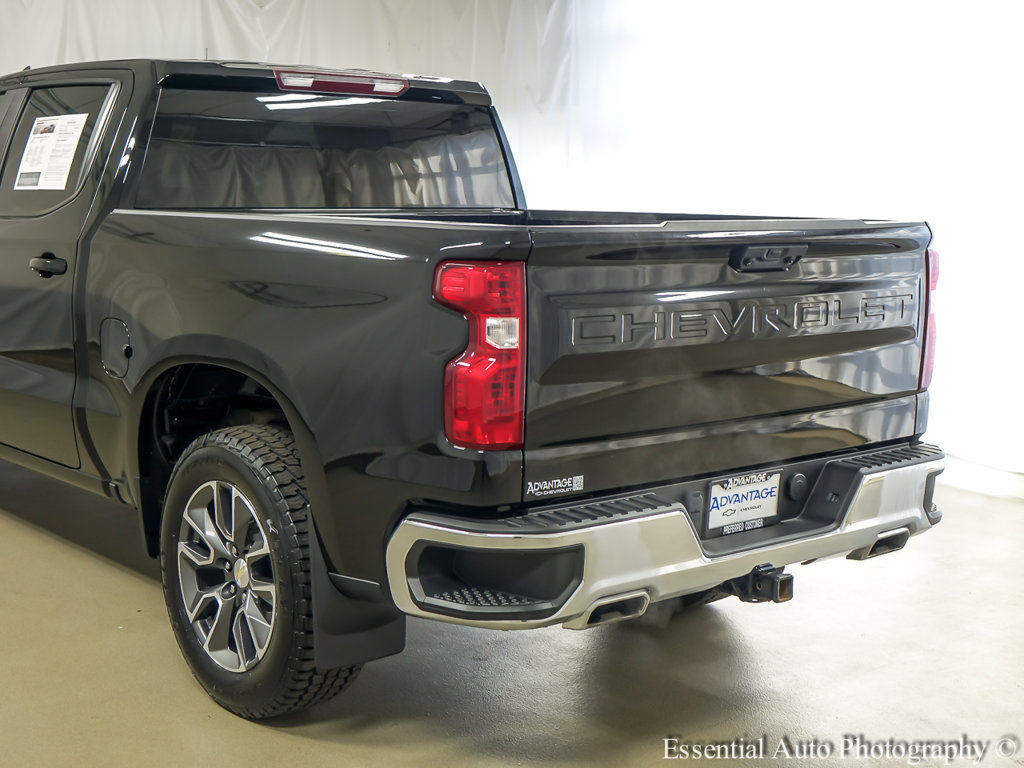 Used 2023 Chevrolet Silverado 1500 LT w/ Z71 Off-Road Package AWD/4WD image 7