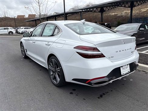 Used 2025 Genesis G70 3.3T Advanced w/ Sport Prestige Package image 9