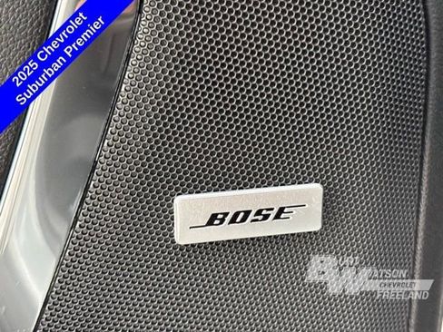 New 2025 Chevrolet Suburban Premier image 25