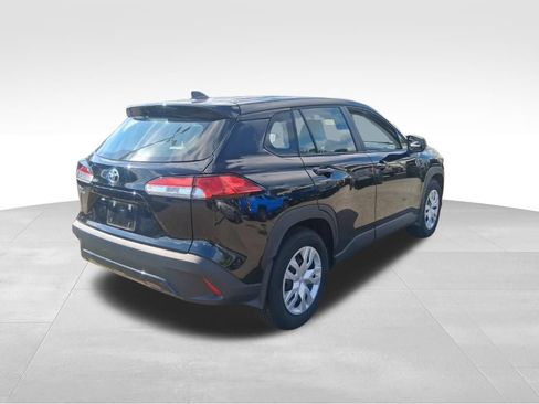 Used 2025 Toyota Corolla Cross L FWD image 5