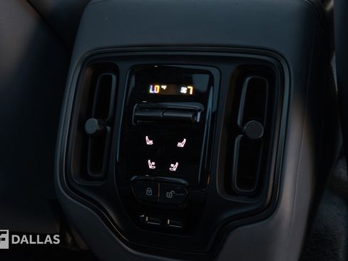 Used 2021 Aston Martin DBX image 34