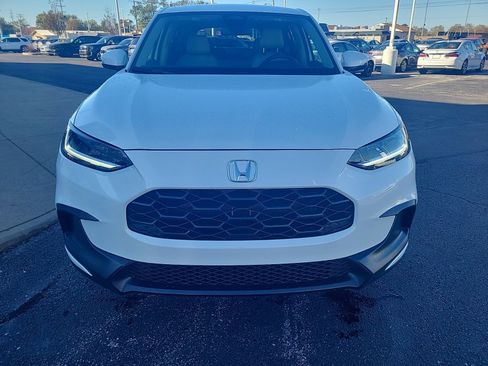 New 2026 Honda HR-V LX image 2