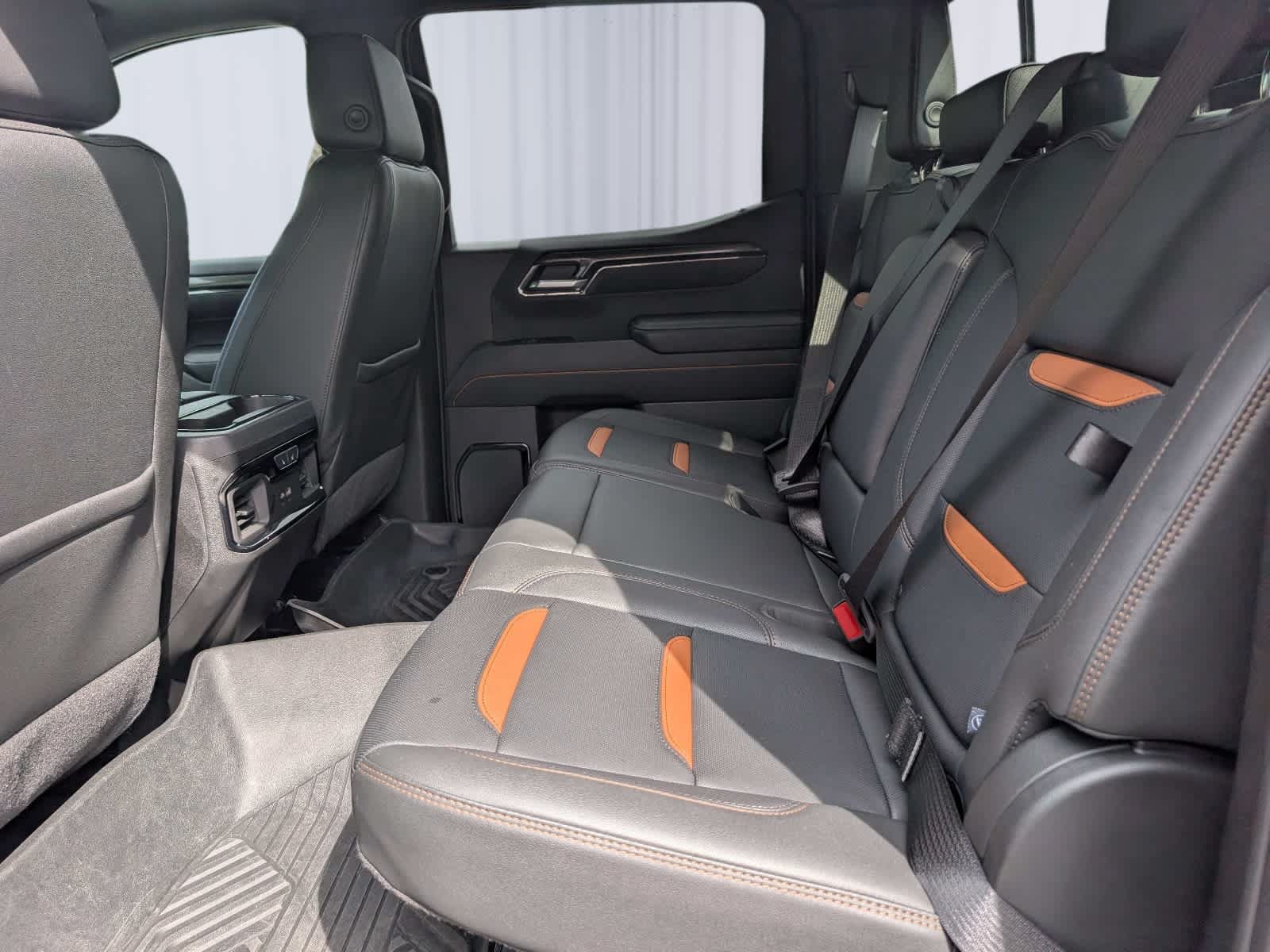 Certified 2024 GMC Sierra 1500 AT4 w/ Technology Package AWD/4WD image 16