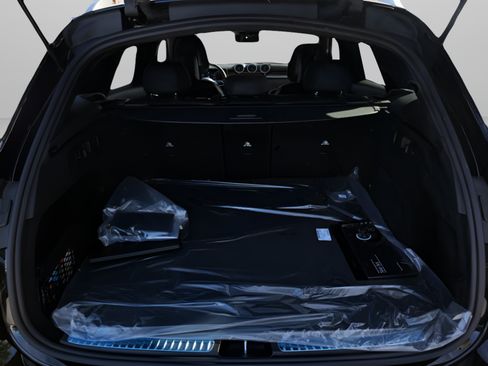 Certified 2026 Mercedes-Benz GLC 300 image 25