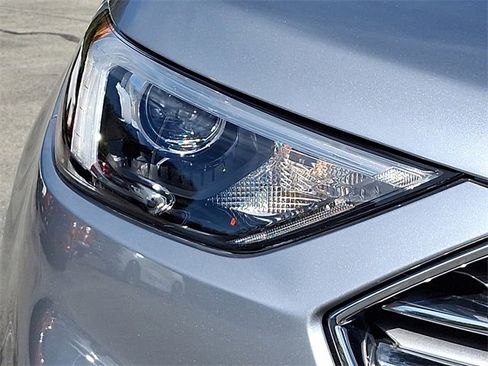 Used 2022 Ford Edge SEL w/ Convenience Package image 10