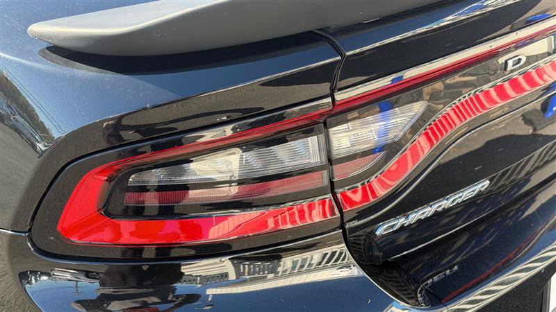 Used 2018 Dodge Charger R/T w/ Navigation & Travel Group RWD image 13