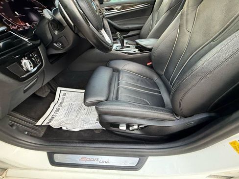 Used 2020 BMW 530i w/ Convenience Package RWD image 34