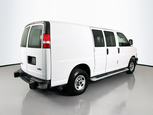 Used 2024 GMC Savana 2500 w/ Driver Convenience Package RWD image 7