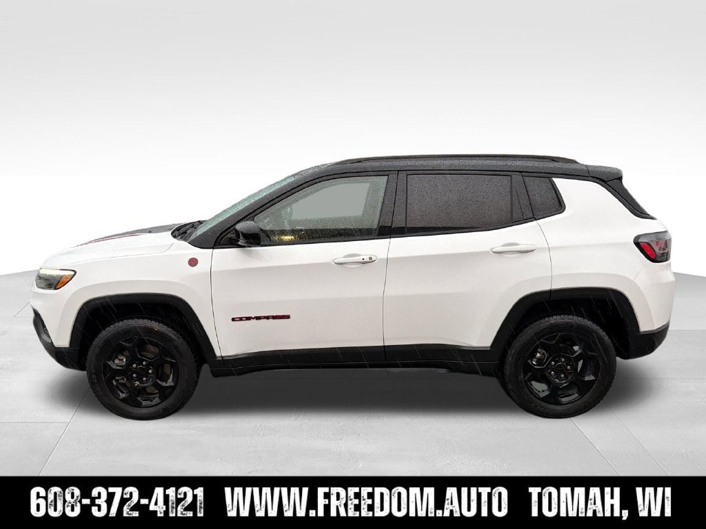 Used 2023 Jeep Compass Trailhawk w/ Trailhawk Elite Group AWD/4WD image 2