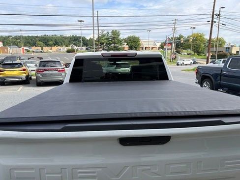 Used 2021 Chevrolet Silverado 1500 RST AWD/4WD image 9