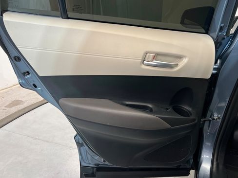 Certified 2022 Toyota Corolla Cross XLE w/ Convenience Package AWD/4WD image 19