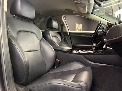 Used 2019 Kia Stinger RWD image 17