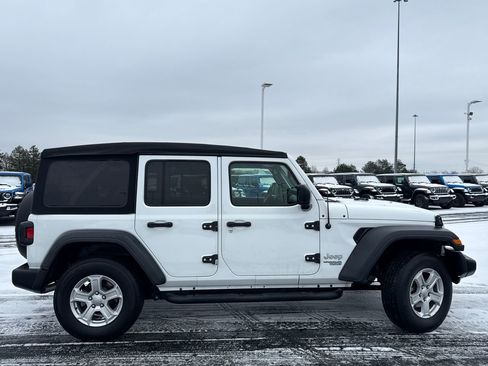 Used 2020 Jeep Wrangler Unlimited Sport S image 2