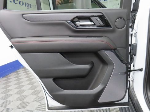 Used 2025 GMC Yukon AT4 Ultimate image 54