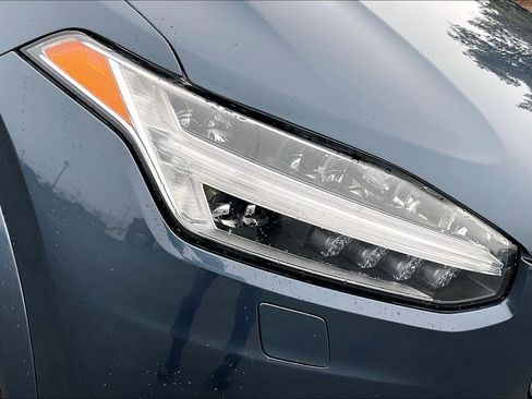 Used 2024 Volvo XC90 B6 Ultimate w/ Protection Package Premier image 32