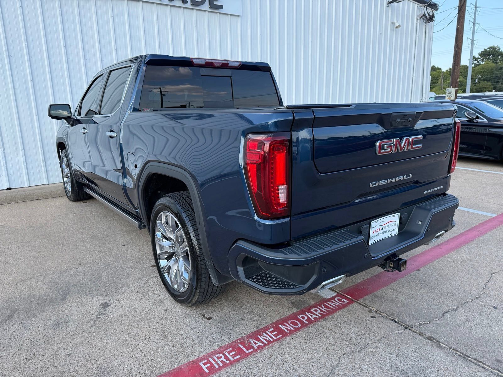 Used 2023 GMC Sierra 1500 Denali w/ Denali Reserve Package AWD/4WD image 4