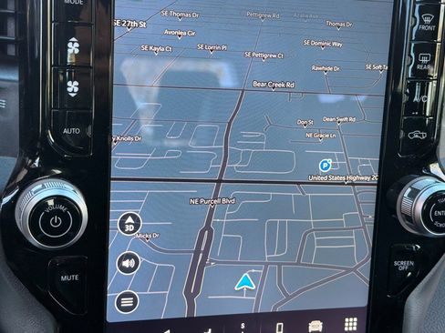 Used 2025 RAM 1500 Laramie image 18