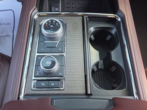 Used 2024 Ford Expedition Limited AWD/4WD image 20