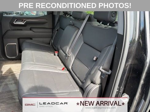 Used 2023 GMC Sierra 1500 SLT w/ SLT Premium Package AWD/4WD image 19
