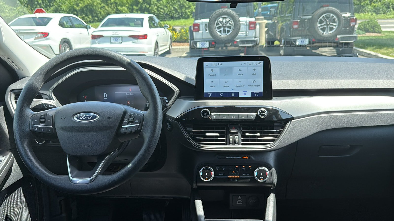 Used 2025 Ford Escape Active AWD/4WD image 24