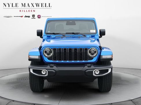 New 2026 Jeep Gladiator Sport AWD/4WD image 18