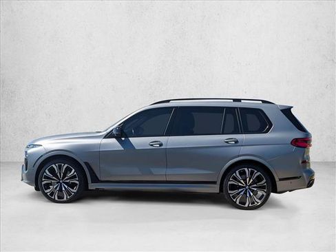 Certified 2024 BMW X7 M60i w/ Executive Package AWD/4WD image 9