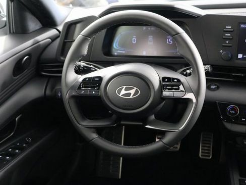 Certified 2025 Hyundai Elantra Sport image 10