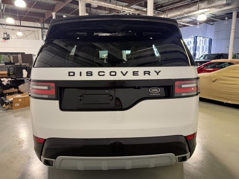 Used 2020 Land Rover Discovery Landmark AWD/4WD image 26