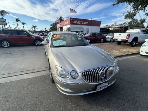 Used 2009 Buick LaCrosse CX FWD image 2