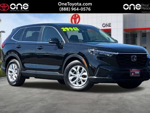 Used 2025 Honda CR-V LX image 1