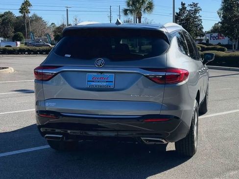 Used 2019 Buick Enclave Essence image 8