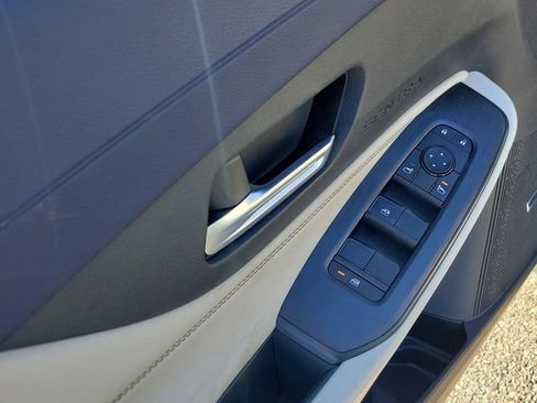 New 2026 Nissan Sentra SL w/ Floor Mat Package FWD image 6