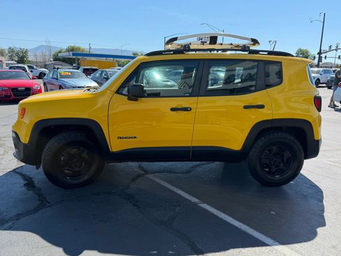 Used 2017 Jeep Renegade Sport AWD/4WD image 4